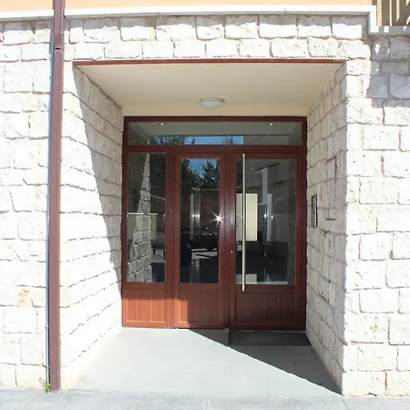 Apartamento ático Vista Alegre *